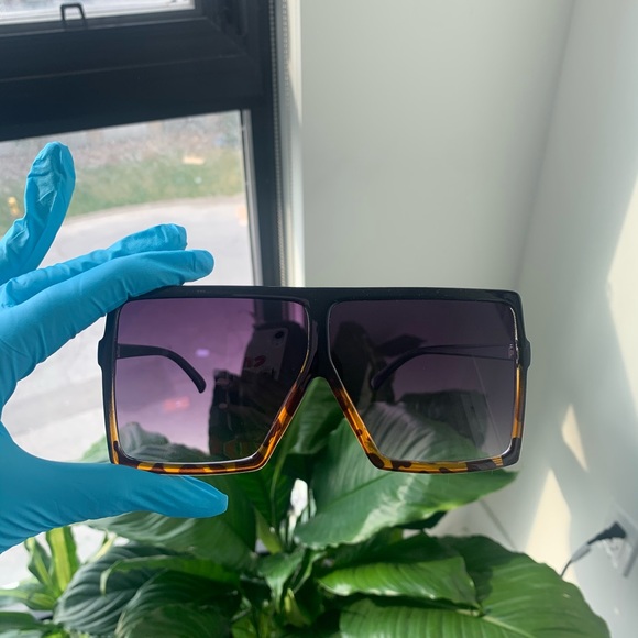 “Baddie” sunglasses - Picture 6 of 6